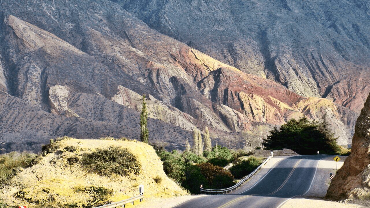 SALTA Y JUJUY: ESCAPADA CON IDENTIDAD - Imagen 2